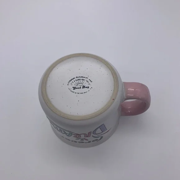 Good Day 16 Oz White & Speckled Coffee Mug “FOREVER A DREAMER “ Pink Inferior - Picture 4 of 8